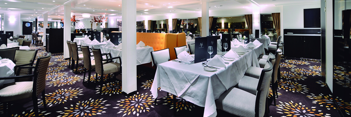 El Restaurante del MS River Voyager sirve cada noche los más exquisitos platos de cocina internacional MS RIVER VOYAGER CRUCEROS FLUVIALES RHIN CRUCEROS FLUVIALES PANAVISION CRUCEROS EN RIO CRUCEROS CRUCEROS FLUVIALES RHIN CRUCEROS AMSTERDAM CRUCEROS BASILEA CRUCEROS COLONIA RHINE RIVER CRUISES MS RIVER VOYAGER RIVER CRUISES SMALL CRUISES #CrucerosFluviales #FluvialesPanavision #Panavision #RiverCruises #MSRiverVoyager #RiverVoyager #CrucerosRio #CrucerosFamiliares #CrucerosGrupo